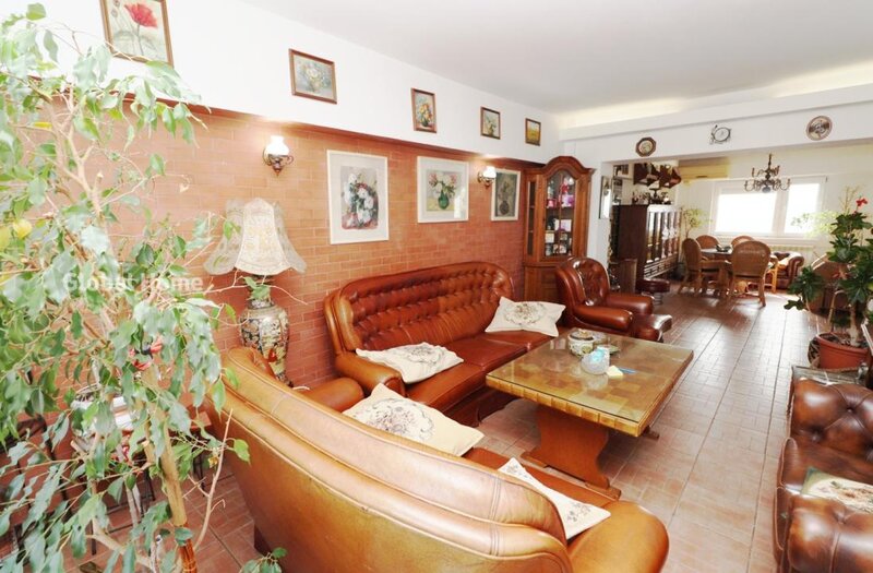 Titulescu, Piata Victorie, 4 camere 94 mp, et. 10, decomandat, 2 balcoane,